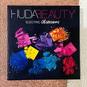 HUDA BEAUTY Electric Obsessions Eyeshadow Palette
